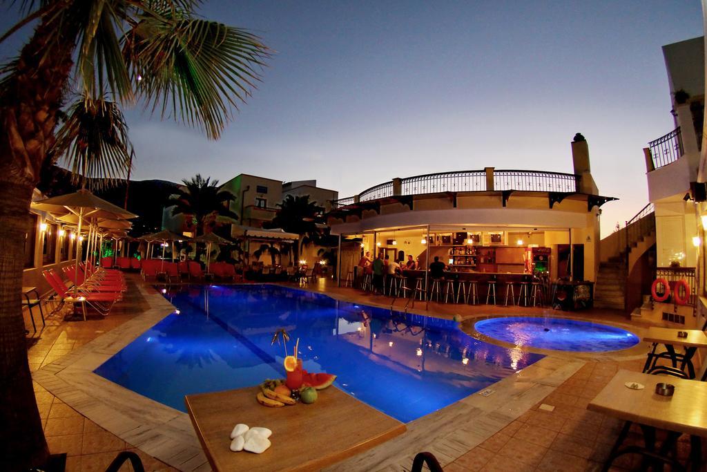 Bella Elena By Estia Aparthotel Malia Eksteriør bilde